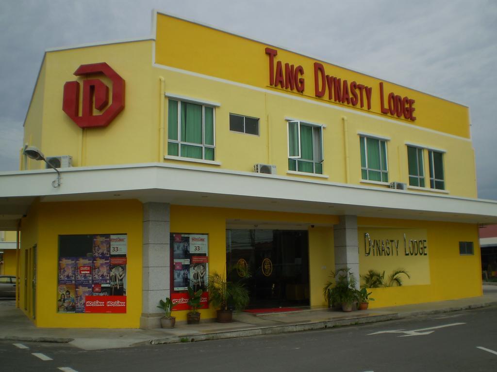 Tang Dynasty Lodge Tuaran Eksteriør bilde