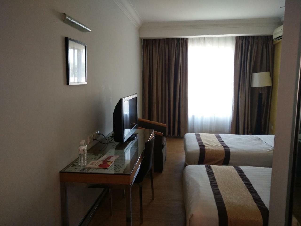 Tang Dynasty Lodge Tuaran Eksteriør bilde